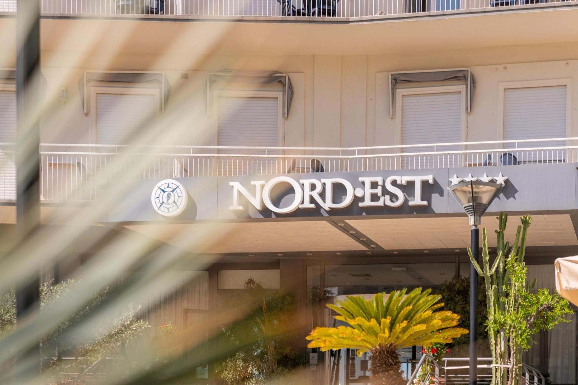 Hotel Nord Est กัตตอลิกา ภายนอก รูปภาพ